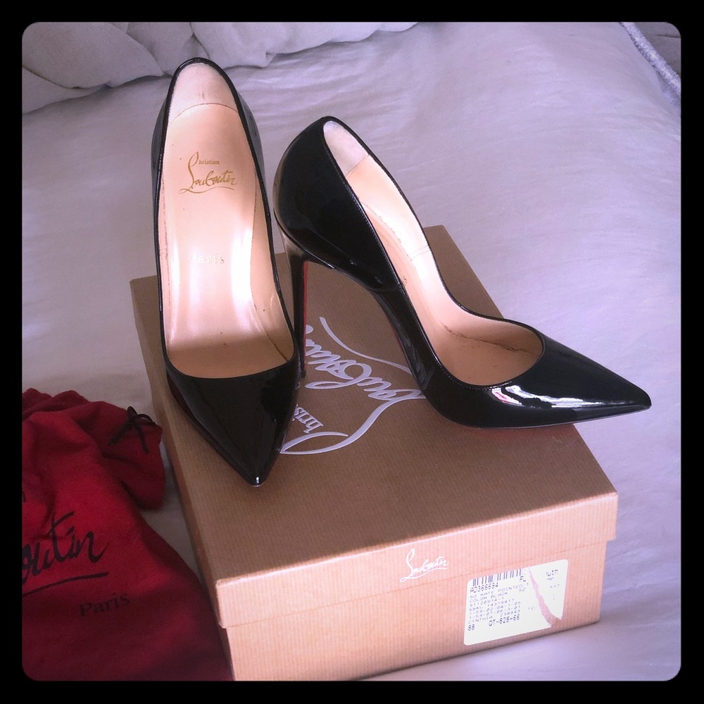 Christian Louboutin So Kate pumps